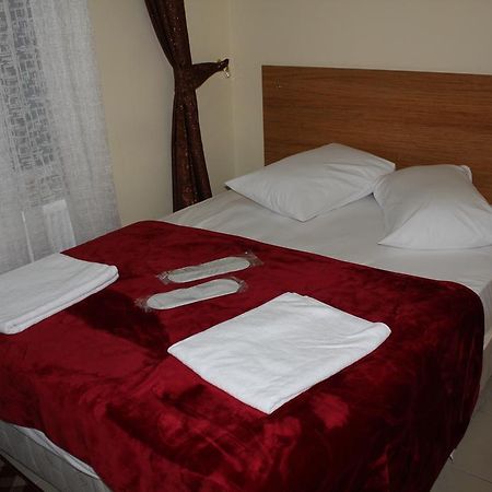 Oz Guven Hotel Istanboel Buitenkant foto