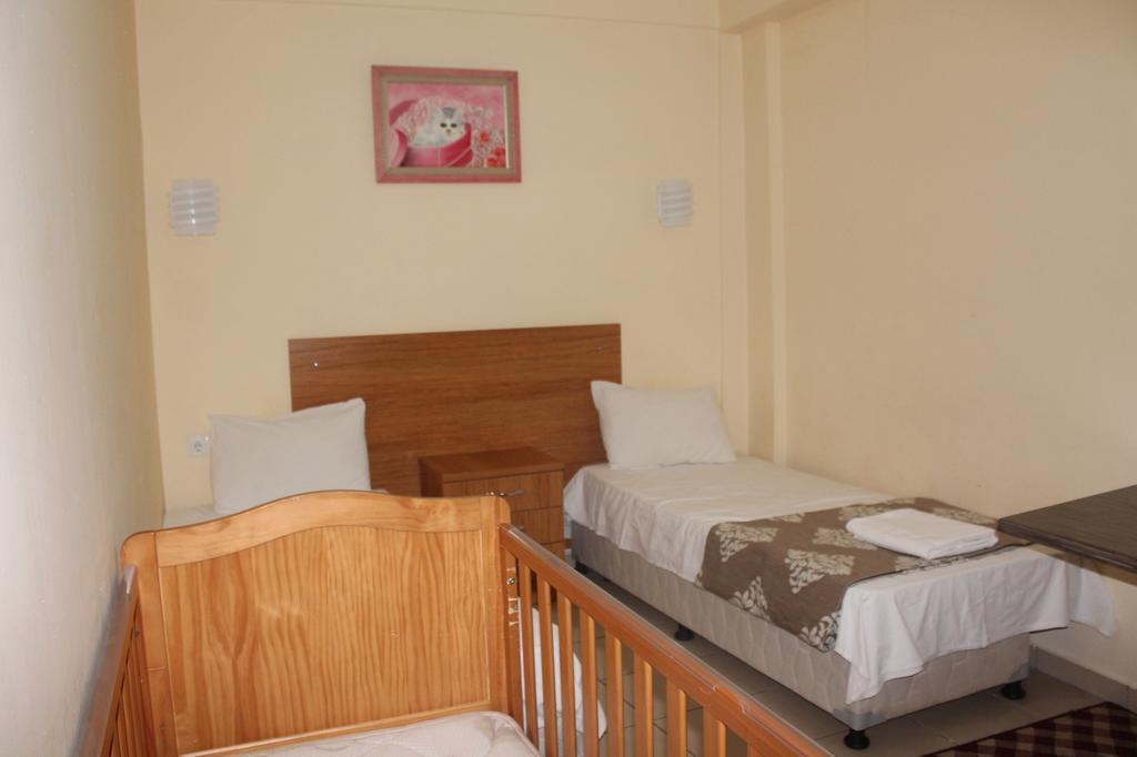 Oz Guven Hotel Istanboel Buitenkant foto