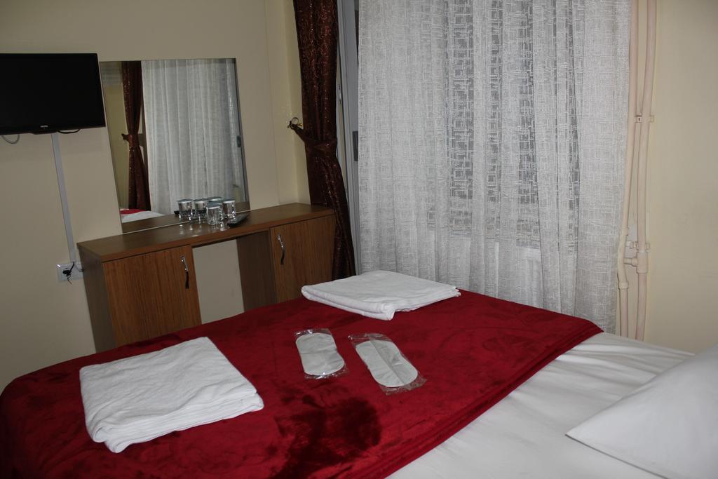 Oz Guven Hotel Istanboel Buitenkant foto