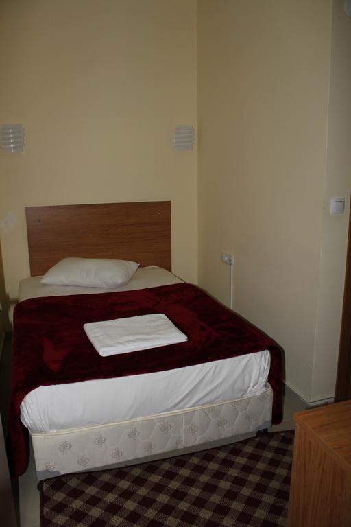 Oz Guven Hotel Istanboel Buitenkant foto